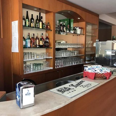 Hotel Villa Vera Rimini Ngoại thất bức ảnh