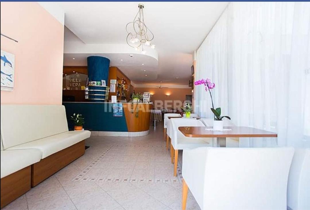 Hotel Villa Vera Rimini Ngoại thất bức ảnh