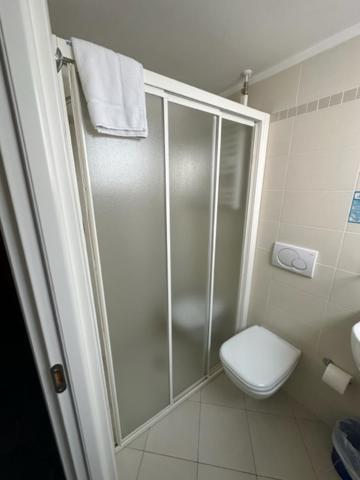 Hotel Villa Vera Rimini Ngoại thất bức ảnh