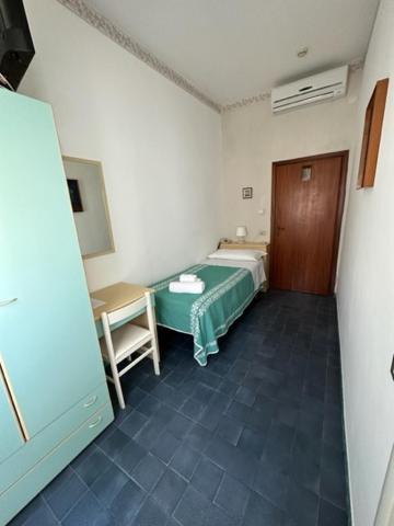 Hotel Villa Vera Rimini Ngoại thất bức ảnh